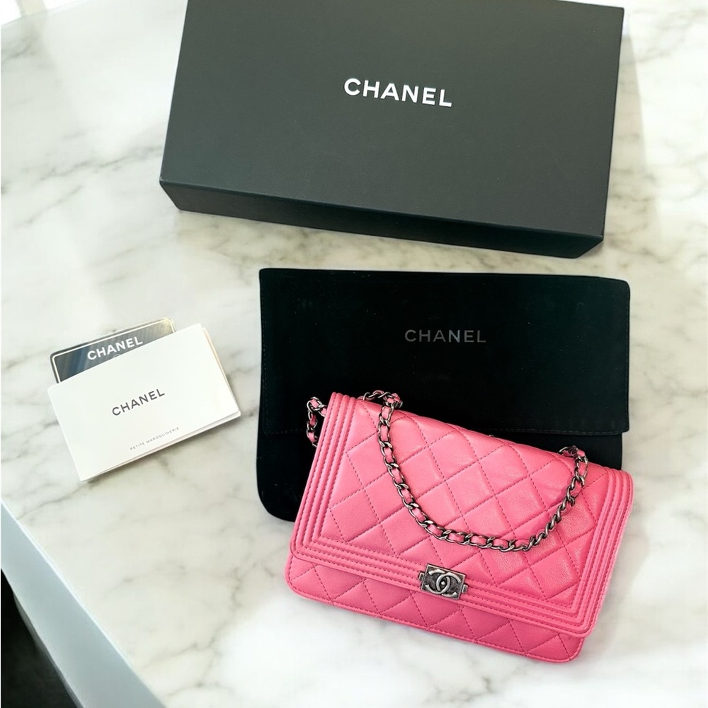 Authentic CHANEL Pink Quilted Lambskin Leather WOC